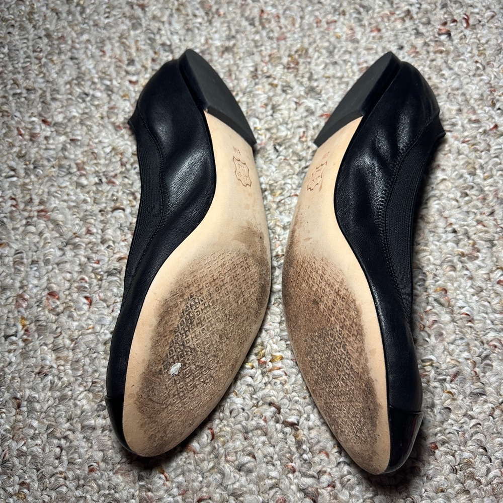 Tory Burch Black Flats with Gold Logo - Picture 2 of 4